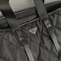 Bolsa Femiina de Mão Nylon Grande Espaçosa Leve e Moderna - Miss Bella Store - Miss Bella Store