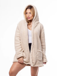 Casaco Sobretudo Longo de Sherpa - Estilo e Conforto para os Dias Mais Frios - Miss Bella Store - Miss Bella Store