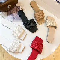 Sandália Rasteira Martinek - O Conforto e o Estilo que Você Merece - Miss Bella Store - Miss Bella Store